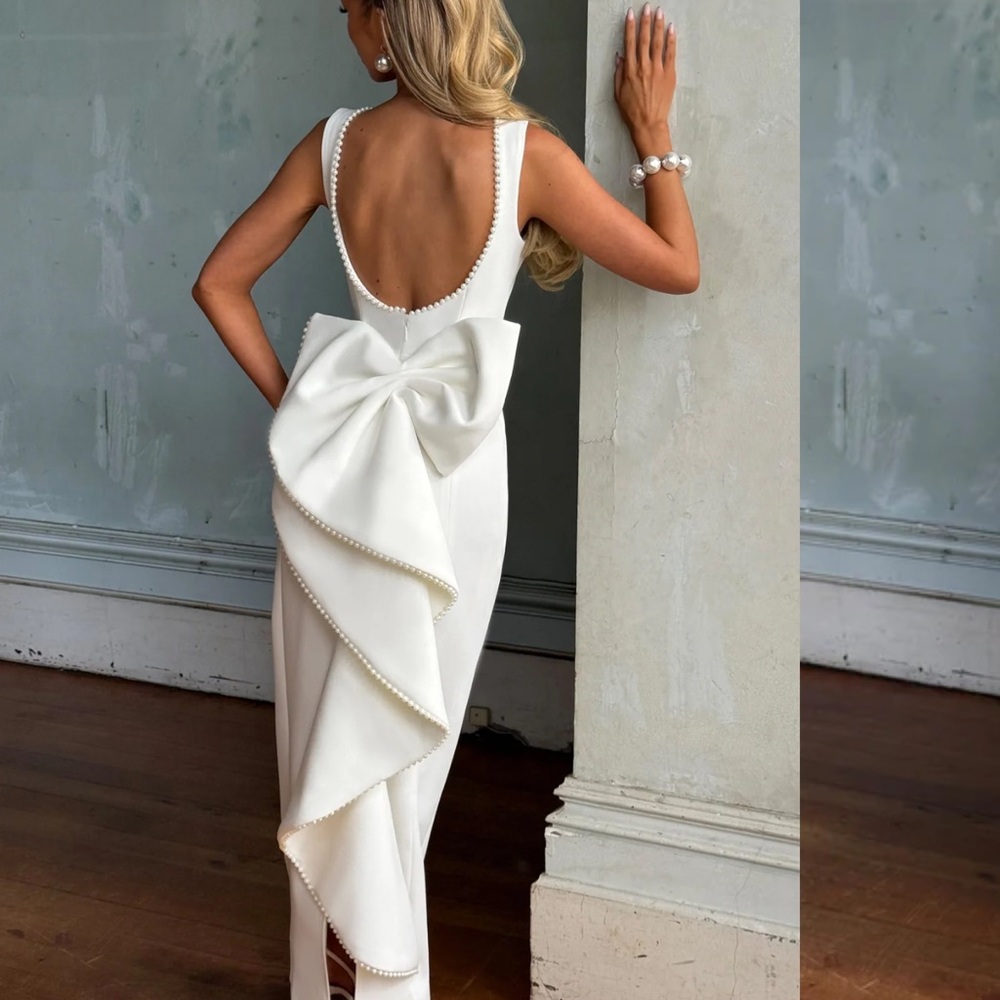 Elegant White Bow-Back Dress